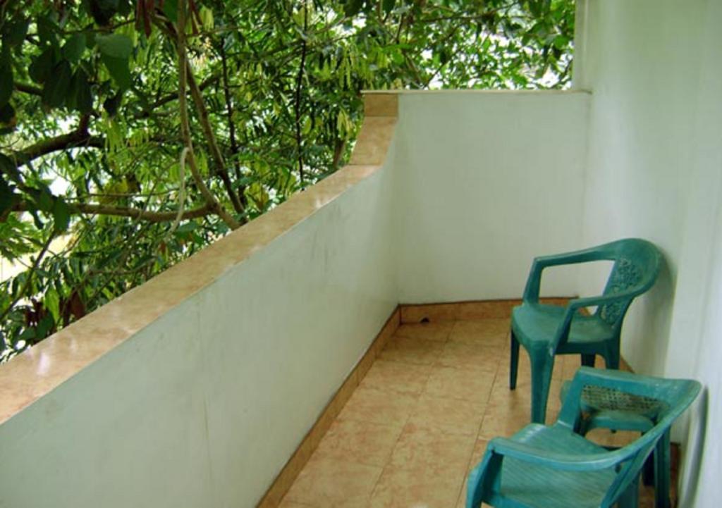 Palm Garden Home Stay Deiyannewela Exterior photo