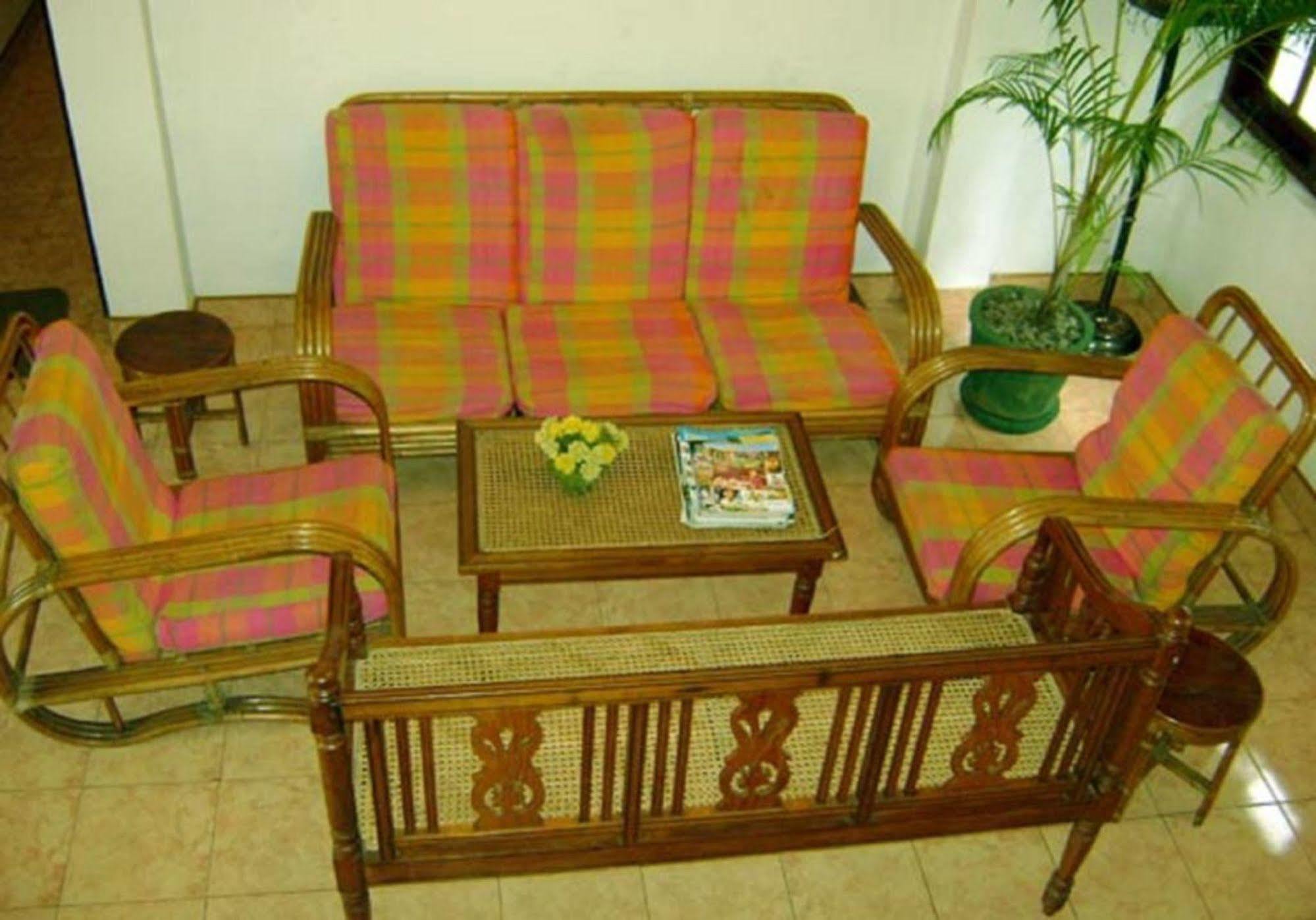 Palm Garden Home Stay Deiyannewela Exterior photo